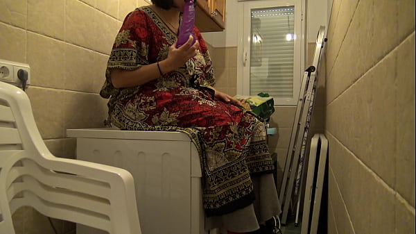 Horny Stepmom Tells Stepson To Lick Her Pussy In The Kitchen