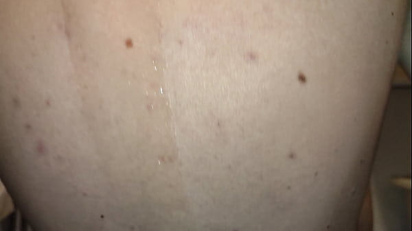 Download Video - De l'huile dans mon putain de cul pour bien me le d&eacute;foncer&period;&period;&period;&period;&period; Lifeisanal