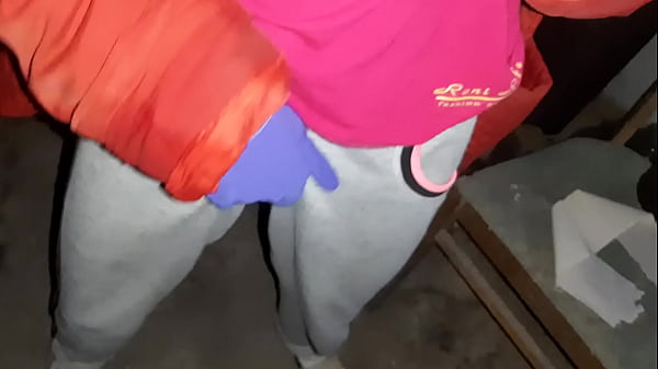 Before robbing a house, we decided to jerk off with gloves on so as not to leave traces (role play) - Girls fly orgasm