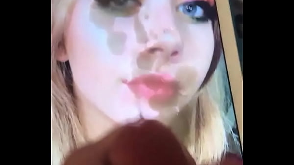 Hottie teen gets cum tribute