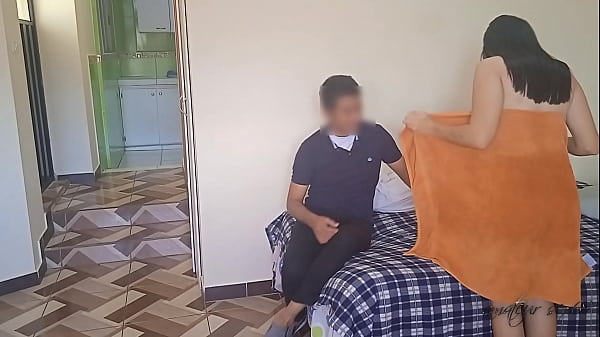 Amateursex69 - मेरा समलैंगिक सबसे अच्छा दोस्त मुझे यह चुनने में मदद करता है कि मुझे कौन सा अंडरवियर पहनना है, और मेरी बिल्ली को सह से पूरा होने तक चोदना समाप्त होता है, हम इसे अपने पति के आने से पहले करते हैं