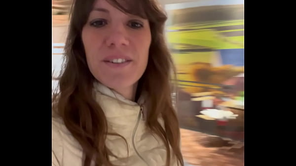 TUG CASTING Tiny Teen Liv Wild Uses Big Cock Handjob to Get Insta Famous