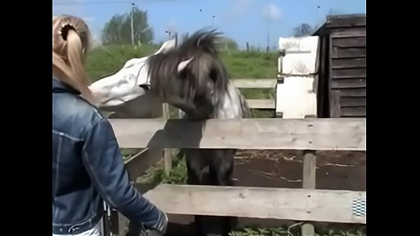 Download Video - Tieners voor geld - Sarah voor geld