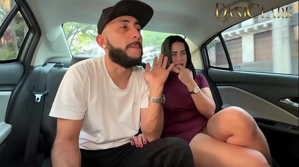 WORKING AS AN UBER, I FUCKS MY CLIENT'S WIFE WHILE HE WAS DRIVING AROUND THE CITY