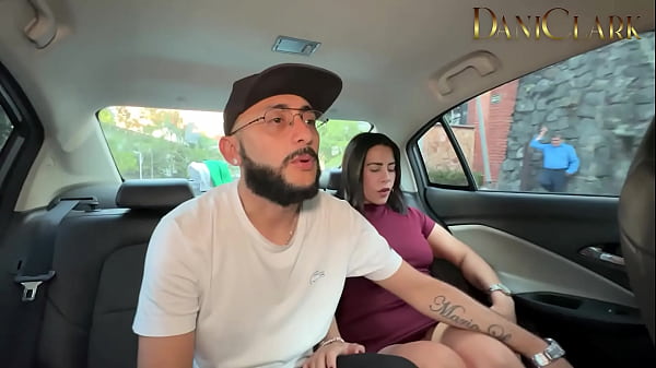 WORKING AS AN UBER, I FUCKS MY CLIENT'S WIFE WHILE HE WAS DRIVING AROUND THE CITY