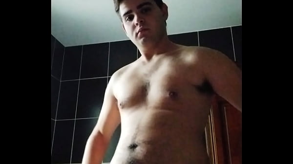 Strip-Tease De Ce Youngmenveryhot