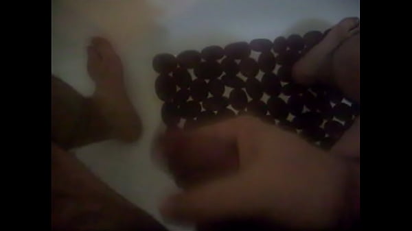 Download Video - Paja sentado