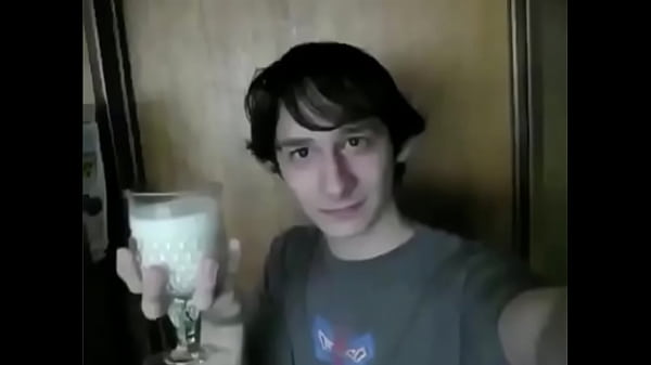 Yanderedev Porte Un Toast.
