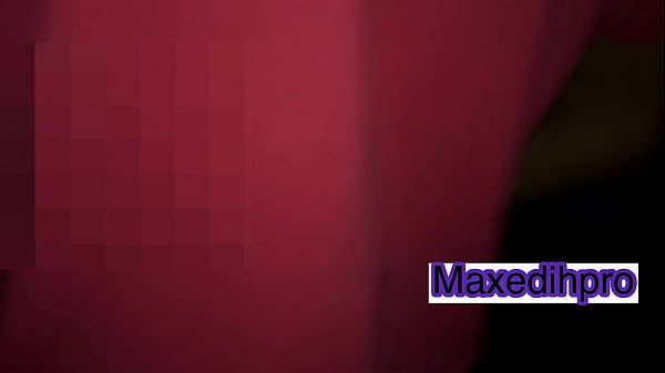 Casadinha metendo com varios machos na festa