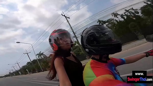 Amateur Asian teen sex with her big dick European boyfriend after a day out