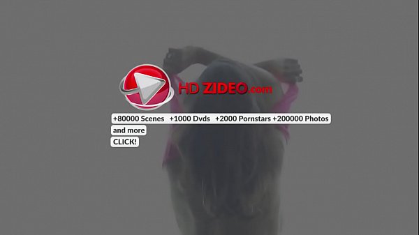 The dark haired bitch fucked a man and sucked the end;