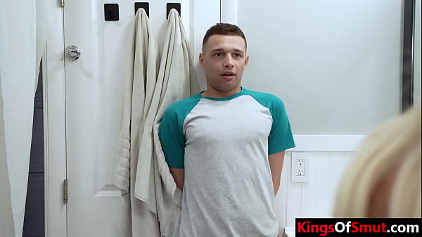 mom was ok that son creampied her pussy