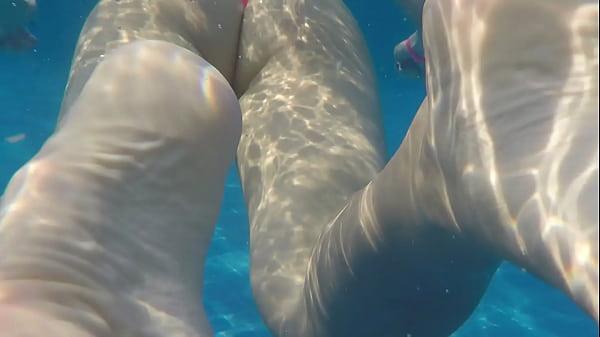 Download Video - wife thong swimming in pool cameltoe