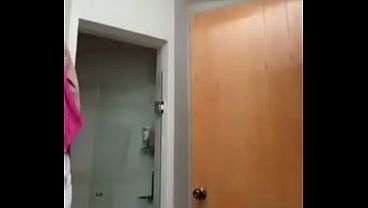 hermosa mujer tocándose