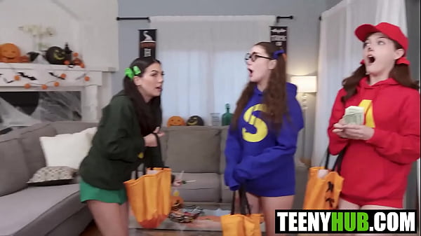 Three Friends Share a Big Cock for Halloween Jade Valentine, Bella Blu, Megan Mistakes, Danny Mountain