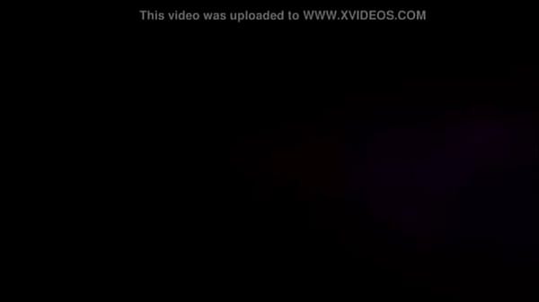 Nicol watterson se da placer con su dildo