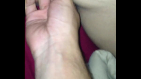 thumb fisted