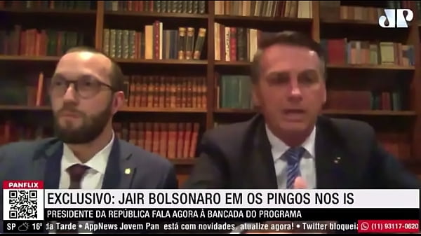 Bolsonaro empurrando no Barroso