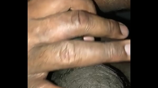 thumb big booty