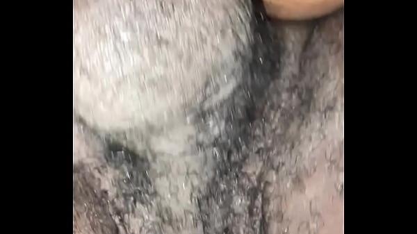 thumb big booty