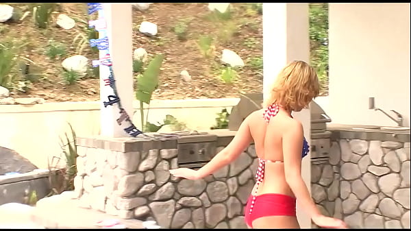 Watch 18 Year Old Sasha Knox Get Fucked In The Ass For The Very First Time!