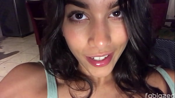 "Would you like to lick my pussy or fuck it?" - I masturbate and talk to you in Spanish