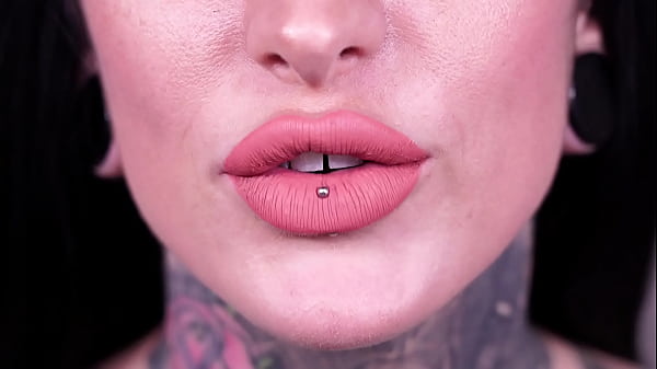 Stephanie Saint and 9 inch Ebony BBC in POV