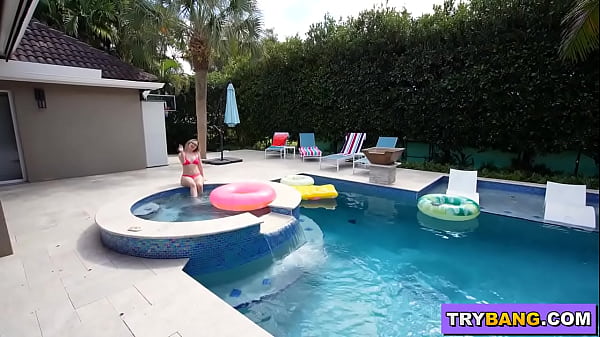 BANGBROS - Blonde PAWG Aria Banks Fucked By Kallen Jay
