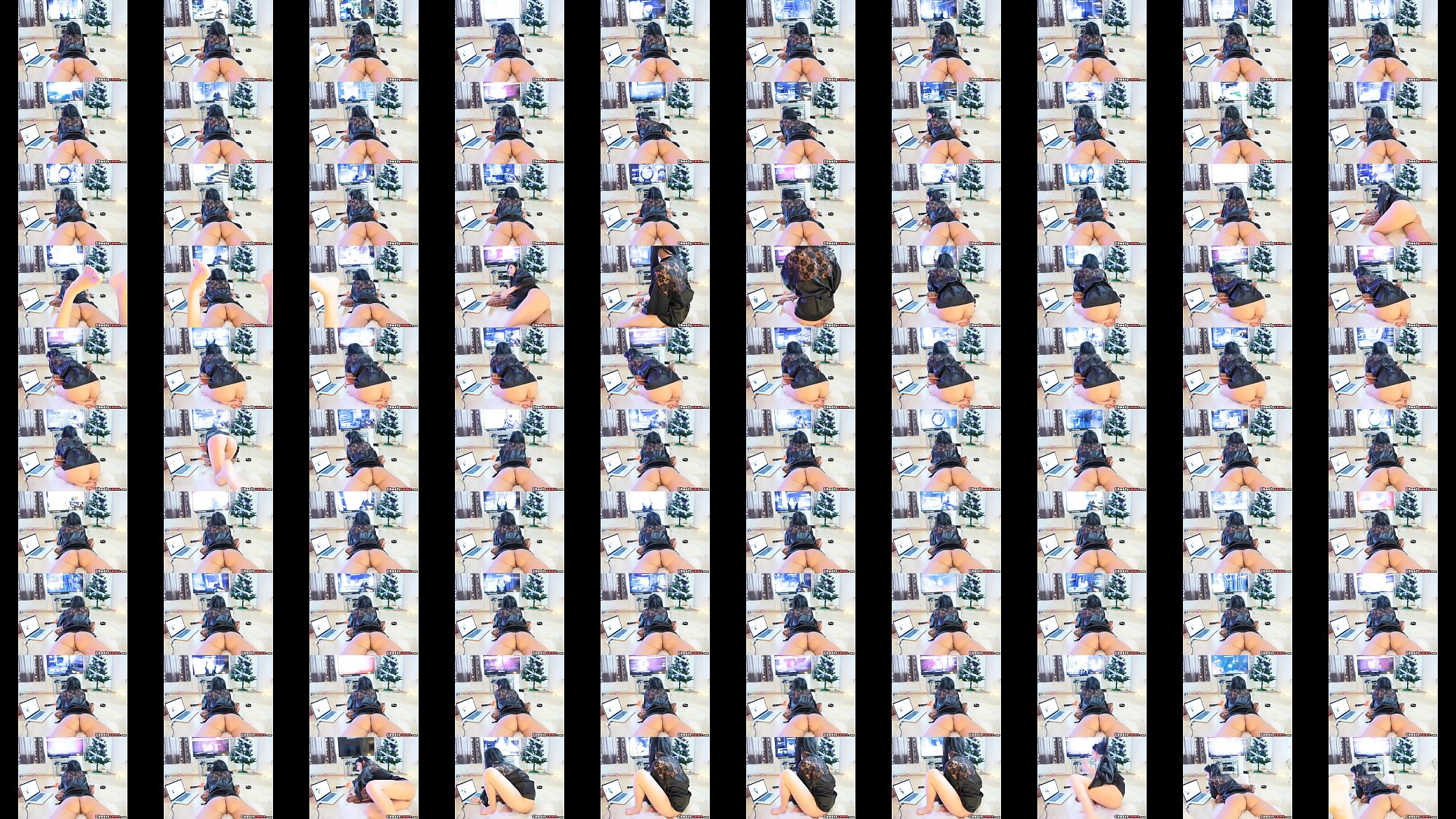 Camgirl playing videos games shows her pussy 预览图