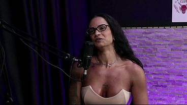 I worked at the family business in a school, and the customer was on ... - Vick Araújo (Moai TV)