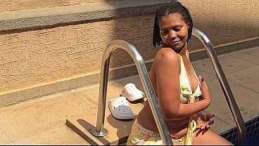 rich woman masturbate in her swimg pool 