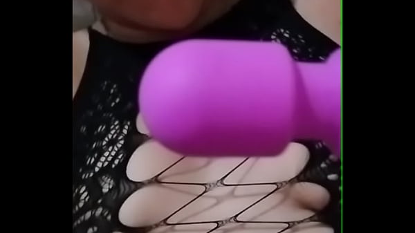 I love masturbating in my free time in Cancun
