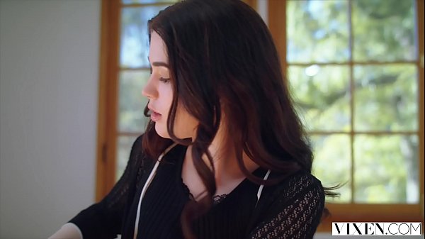 Download Video - VIXEN Jade Nile Gets Help From Her Roommate To Open Her Boyfriends Eyes