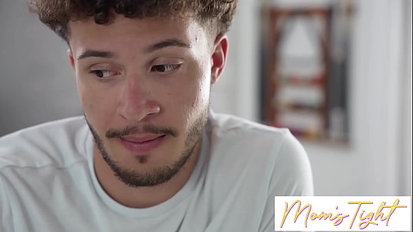 Download Video - Horny Cougar Spencer Scott Begs "Stretch Mommy's Wet Pussy With Your Hard Cock"