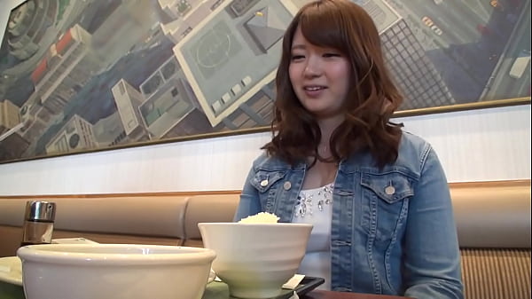 https://bit.ly/3Ll2UOk Yui is a receptionist at a well-known company. She is a youthful 21 years old! I've been working a lot lately and I don't have a boyfriend, so I was bored! That's why I applied for this job to take a break.