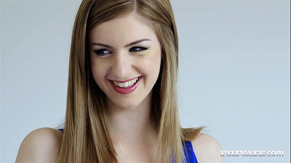 Anal Queen Stella Cox Gets a Hardcore Interracial Slamming