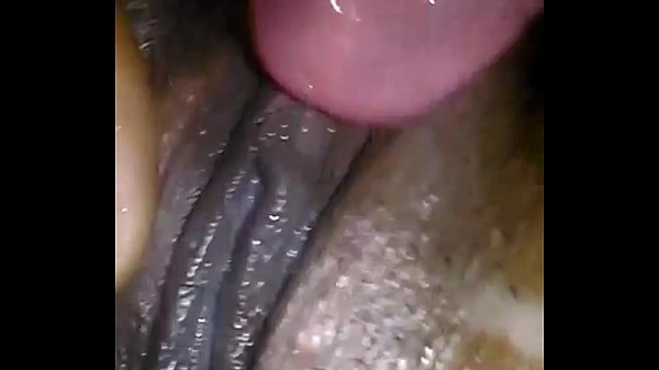 Laisse Moi Mettre Ma Langue Dessus