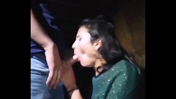 Download Video - Shemale from India getting gangbanged on a train