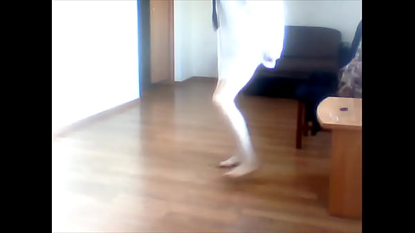 Таши играет