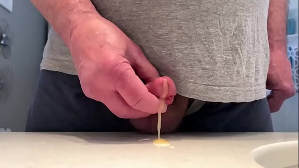 72 years old and still able to jerk out a nice ...