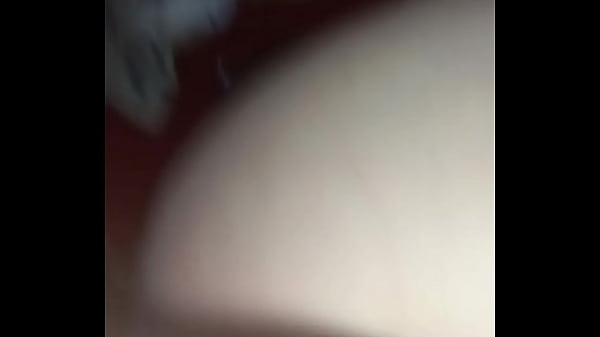 Download Video - Si papi dame fuerte que rico me encanta haceme mucho squirt&comma; si beb&eacute; at&oacute;rame con tu verga al fondo de mi garganta