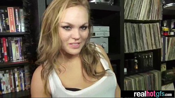 Hot Amateur Girl Get Sex In Front Of Camera movie-27