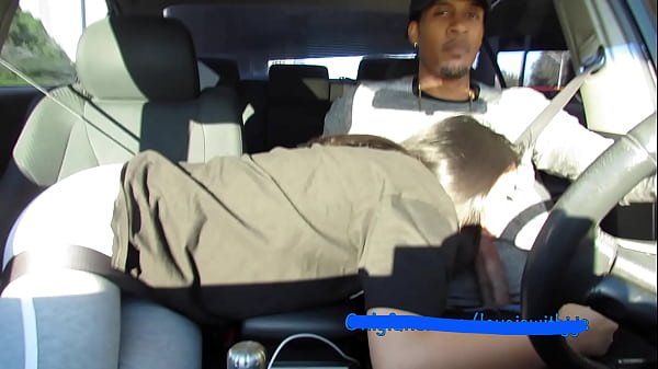 Download Video - Sucking dick in the car leads to hard fucking creampie