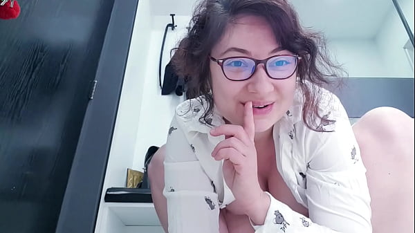 download slut fucked in a dressing room