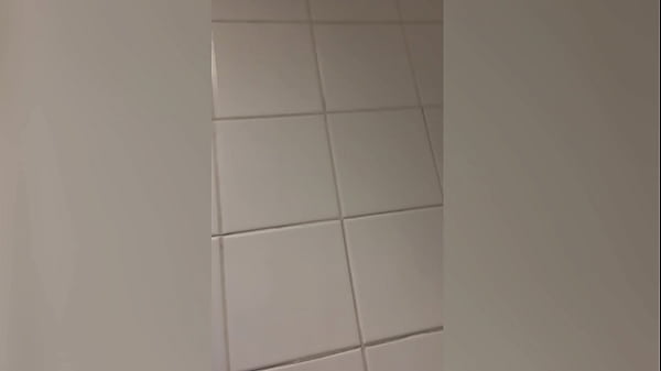 FODENDO COM O FLANELINHA DA RUA DE BAIXO NO BAN...