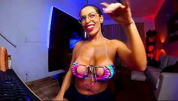 Download Video - Morena gozando fundo enquanto grita o seu nome na frente da c&acirc;mera
