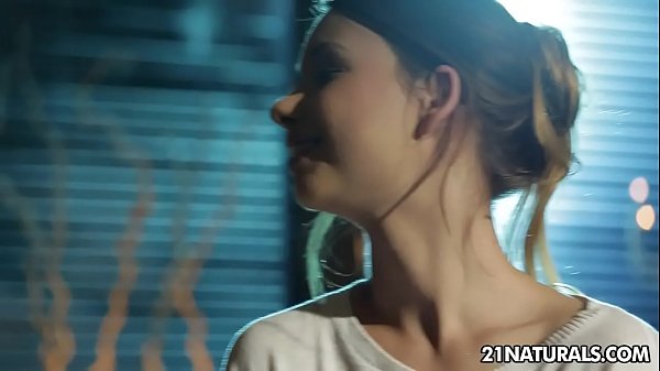 girl fucked as her birthday present and pussy licked