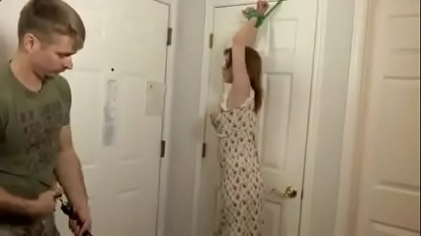 Vanessa Vixon in Anal Sex with StepMom on Vacation