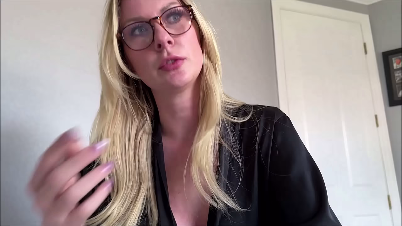 Girlfriend'_s Mom Teaches Sex  - Mom Comes First - Alex Adams