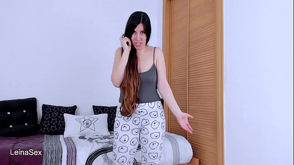 Download Video - Mi padrastro me descubre robando y me folla &lpar;webcam&rpar;